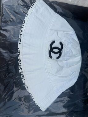 CHANEL White and Black Branded Bucket Hat